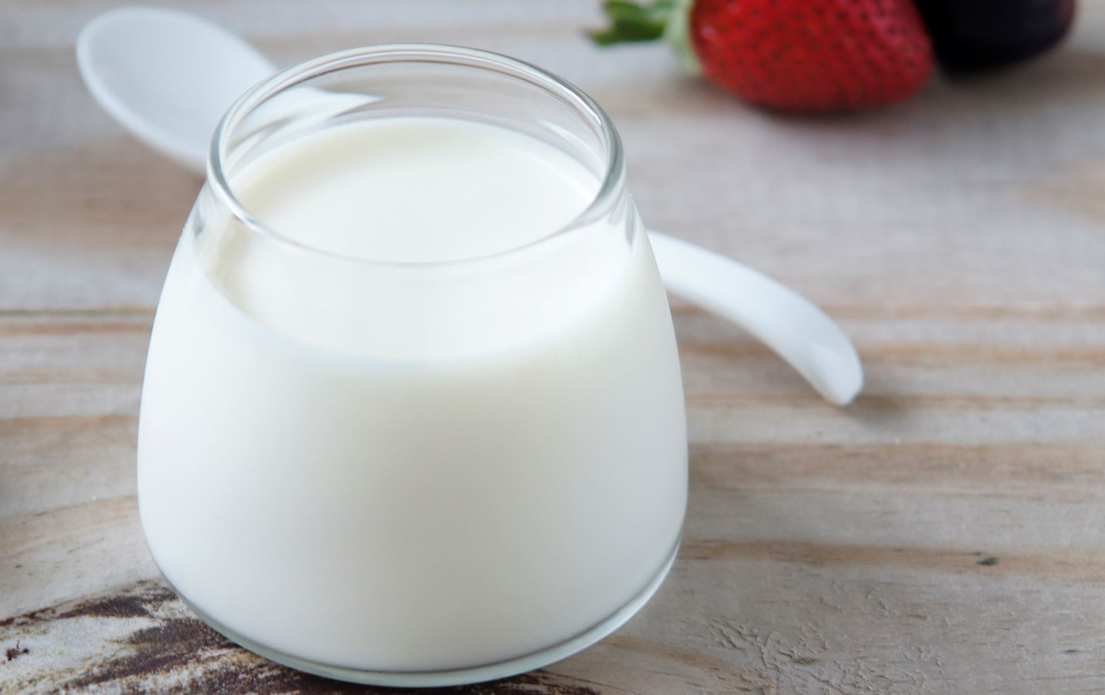 Sữa chua hỗ trợ điều trị bệnh rối loạn tiêu hóa